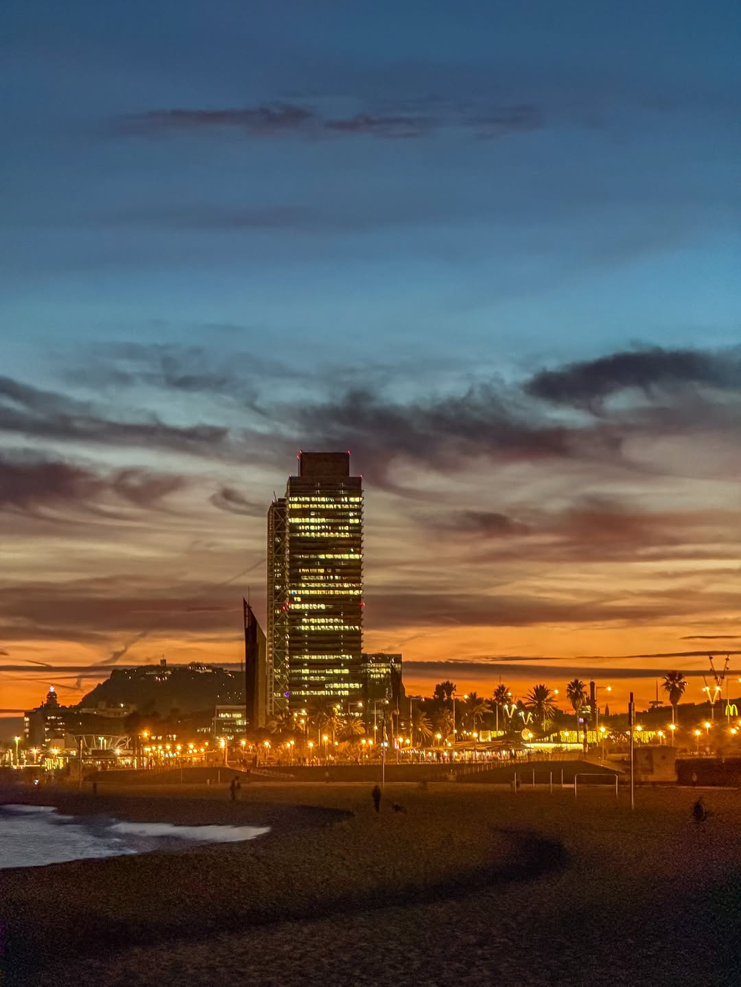 Barcelona by night ⭐️💤📸