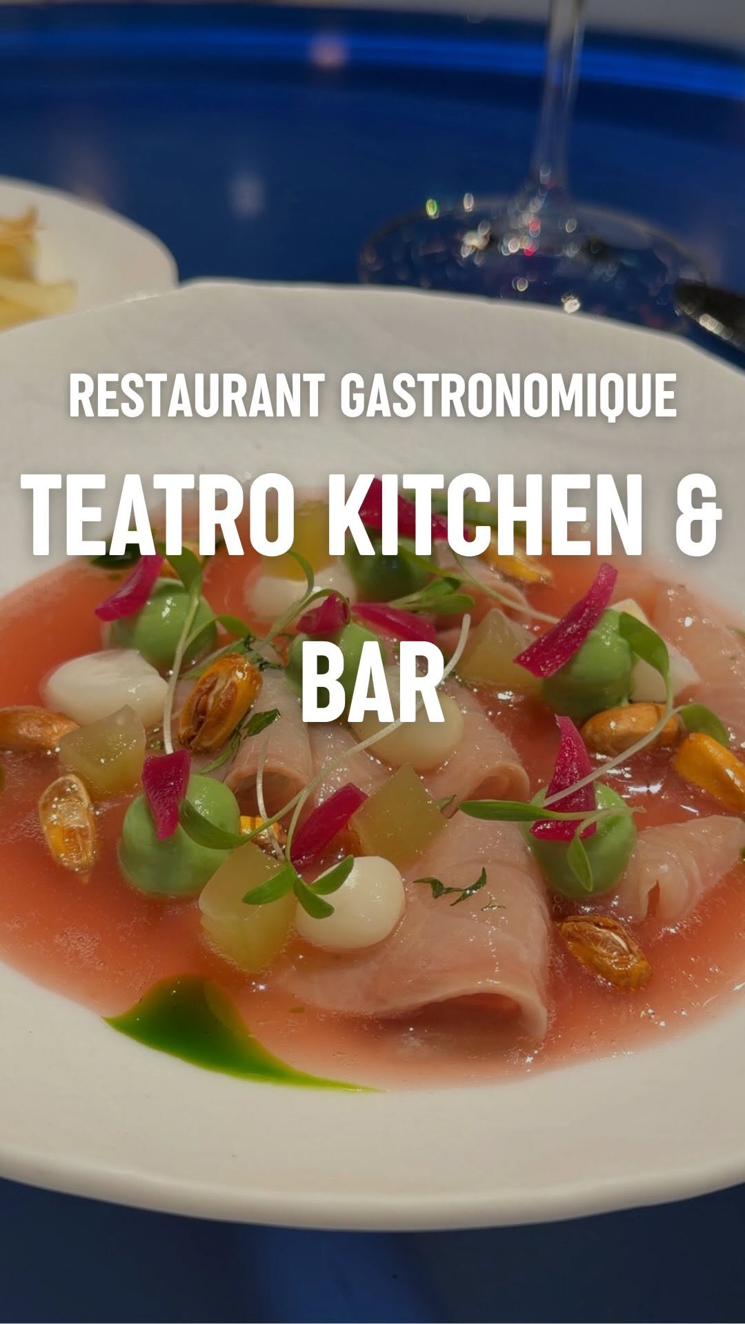 Découverte d’une cuisine raffinée et excellente au Teatro, service aux petits...